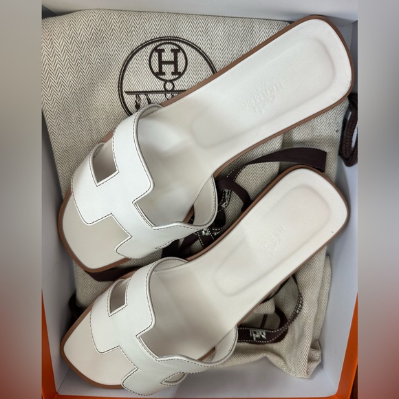 2024 White Oran Hermes Sandals - Picture 3 of 8